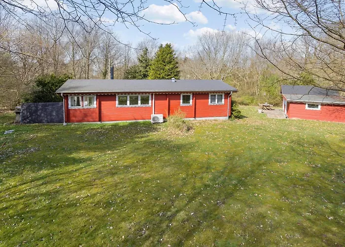 3 Bedroom Stunning In * Spottrup